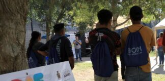 ONG alertan en feria de salud mental de suicidios de migrantes en frontera norte de México