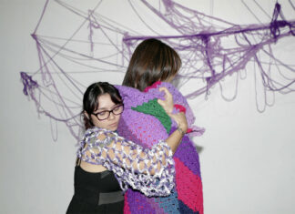 Exponen obras que proponen un ecofeminismo comunitario inspiradas en defensoras hondureñas