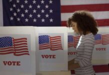 Uno de cada tres latinos que votó por Trump se arrepiente de su decisión, según encuesta