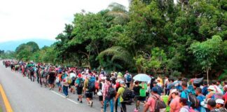 Primera caravana migrante en gobierno de Sheinbaum parte de Tapachula a Ciudad de México