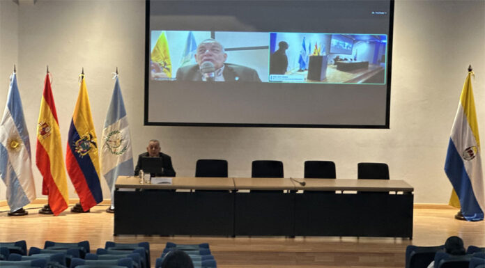 La XV Jornada de Innovación Educativa 2024 concluye con ponencia de doctor Armando Euceda