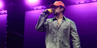 Bab Bunny gana tres premios Billboard y Karol G se lleva el galardón de artista latina