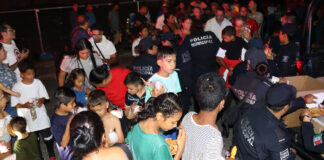 Migrantes celebran una Navidad varados en México, en medio del temor creado por Trump