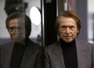 Raphael recibe el alta hospitalaria tras diez días ingresado