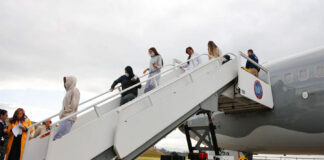 El Gobierno de Trump reanuda vuelos de deportación de inmigrantes a terceros países