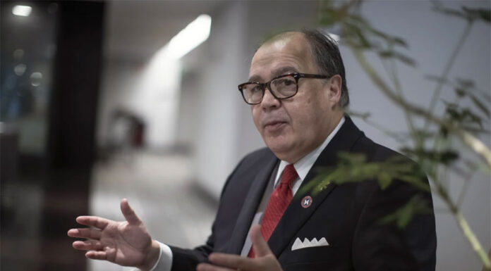 Empresarios latinos piden a Trump una reforma migratoria que mejore economía y su estatus