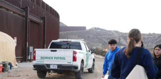 La ley contra migrantes que roben allanará las deportaciones de Trump, según activistas