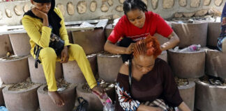 Mueren 27 migrantes subsaharianos y otros 83 son rescatados en naufragios frente a Túnez