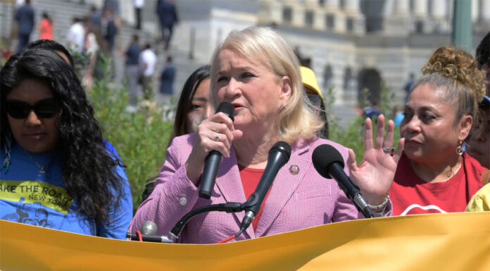 Caucus Hispano de EEUU plantea leyes en apoyo de los ‘dreamers’ y migrantes agricultores