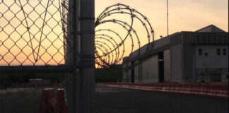 Tropas de EEUU llegan a Guantánamo para preparar el centro de migrantes de Trump