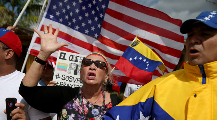 El Supremo mantiene veto que impide a Trump usar ley de guerra para deportar a venezolanos