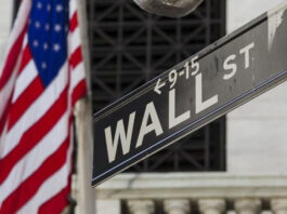 Wall Street zanja 2025 al alza, con volatilidad por aranceles y atento al ‘boom’ de la IA