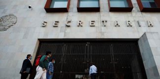 México alerta por el retiro de un permiso humanitario a una menor en EE.UU.