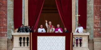 Católicos defensores de los migrantes en EE.UU. celebran la elección del nuevo papa