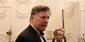 El subsecretario de Estado de Estados Unidos, Christopher Landau, viaja a México, El Salvador y Guatemala