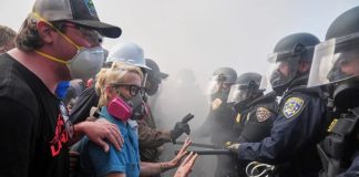 Trump ordena cortar los fondos federales a cualquier ONG implicada en disturbios