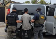 Críticas a ICE en Florida por detener a menor hondureño y quitárselo a familia de acogida