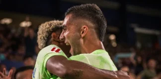 2-3. El Barcelona remonta al Levante con un gol en propia puerta en el 91