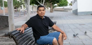 César, un salvadoreño deportado por Trump que terminó en la isla española de Fuerteventura