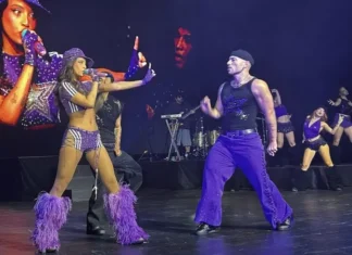 Emilia recibe a sus mujeres ‘perfectas’ en su primer concierto en Estados Unidos