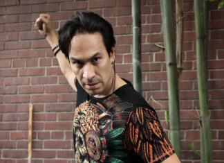 Horacio García Rojas, doblador de Batman: “El racismo y el clasismo nacen por el miedo»