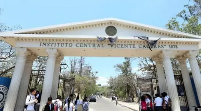 Instituto Central Vicente Cáceres celebra hoy su 147 aniversario