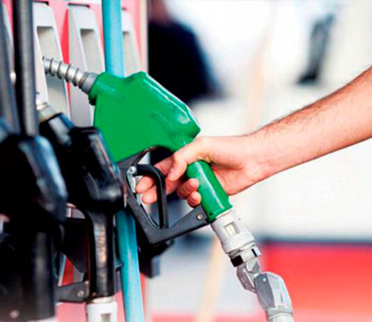 La mayoría de los combustibles baja de precio, a excepción del GLP vehicular, para Navidad