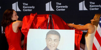 Trump otorga a Sylvester Stallone, Gloria Gaynor y Kiss los Premios del Centro Kennedy