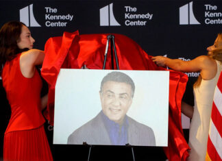 Trump otorga a Sylvester Stallone, Gloria Gaynor y Kiss los Premios del Centro Kennedy