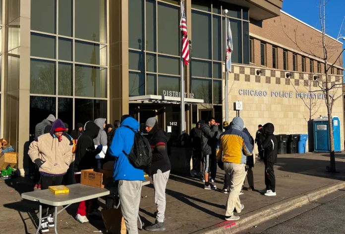 Chicago-migrantes-696x473