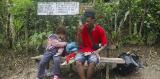 Sorteando el Darién, el éxodo a la inversa se lanza al mar