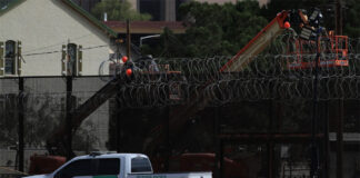 Activistas denuncian que EE.UU. ha vuelto más hostil el muro fronterizo con México