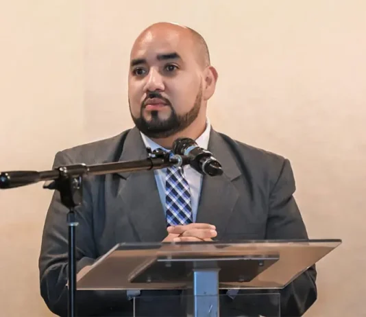 Elecciones en Honduras dejan a un ministro destituido que felicitó a su esposa opositora