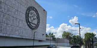 Honduras mantiene su previsión de crecimiento del PIB entre 3.5 % y 4 % para 2025 y 2026