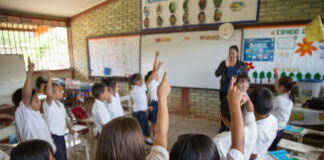 Educación instruye regresar a clases presenciales en el Distrito Central