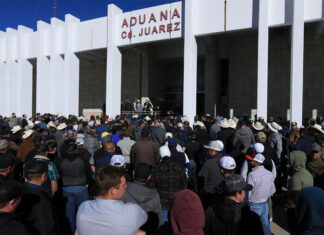 Agricultores bloquean aduanas fronterizas en Ciudad Juárez durante de paro nacional