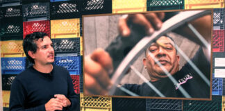 Fotógrafo venezolano preserva la historia viva de los migrantes en el Museo de Miami