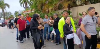 Hondureños en EEUU también abarrotan centros de votación en primeras horas