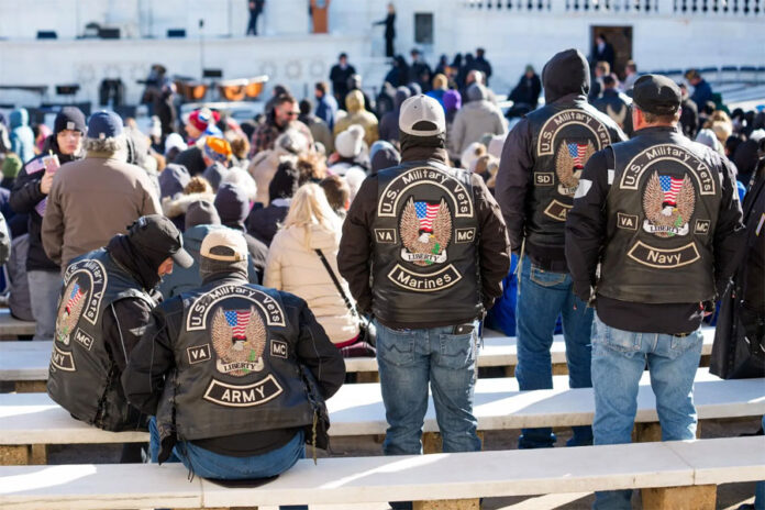 Latinos-combatientes