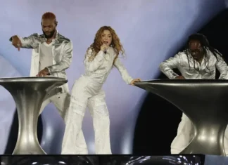 Shakira se despide de Colombia con un emotivo show en Bogotá y tras nueve conciertos