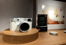 Subastada por 6.5 millones de euros una cámara de fotos Leica del papa Francisco