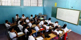 Gobierno cierra su cuarto año sin cumplir los 200 días clases