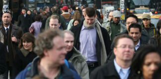 La población canadiense cae un 0,2 % por la reducción del número de residentes temporales