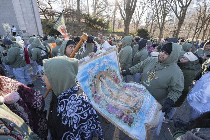 Devotos-Virgen-de-Guadalupe