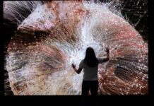 La mayor feria de arte empieza en Miami con destacada presencia latina y temas migratorios