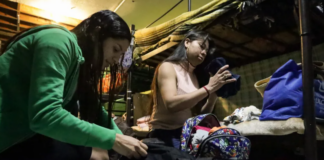 Migrantes regresan a albergues ante falta de oportunidades en la frontera norte de México