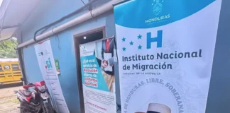 Gobierno hace “barrida” de empleados en Migración