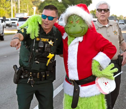 ¿Multa o cebolla?, pregunta del ‘Grinch’ a conductores infractores en los Cayos de Florida