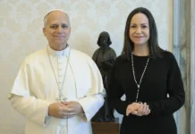 El papa recibe en el Vaticano a María Corina Machado